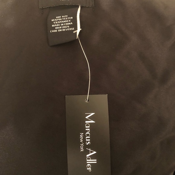 Marcus Adler wrap scarf - Picture 3 of 3